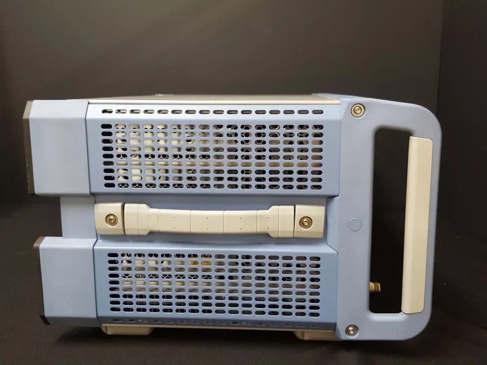 R&S ZNB8 Vector Network Analyzer 9kHz to 8.5GHz 4 Ports Windows 10 [f1162977888]