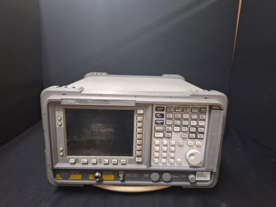 Agilent E4404B Spectrum Analyzer 9kHz-6.7GHz [n1163934286]