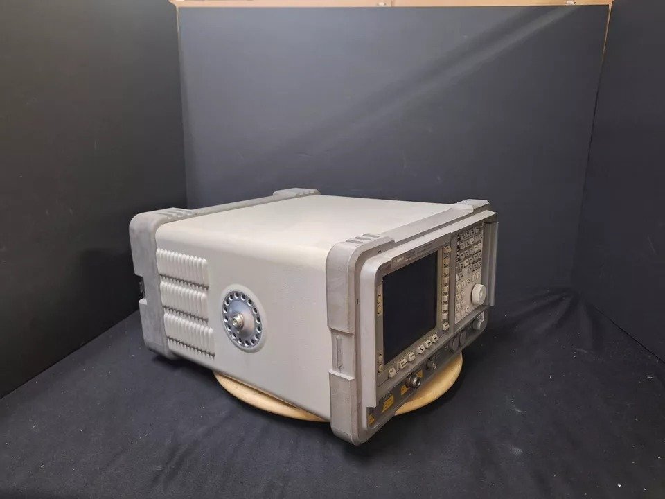 Agilent E4404B Spectrum Analyzer 9kHz-6.7GHz [n1163934286]