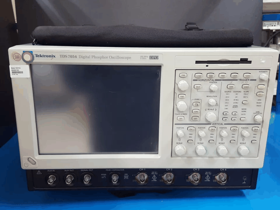 Tektronix TDS7054 Digital Phosphor Oscilloscope 500MHz 4CH 5GS/s [n1164124487]