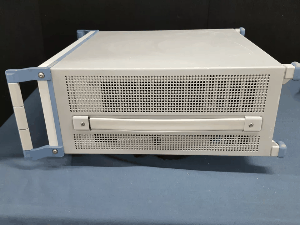 NBC R&S SFU Broadcast Test System [u1164238684]