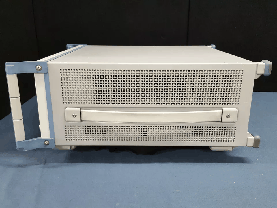 Rohde & Schwarz SFU Broadcast Test System [p1164242543]