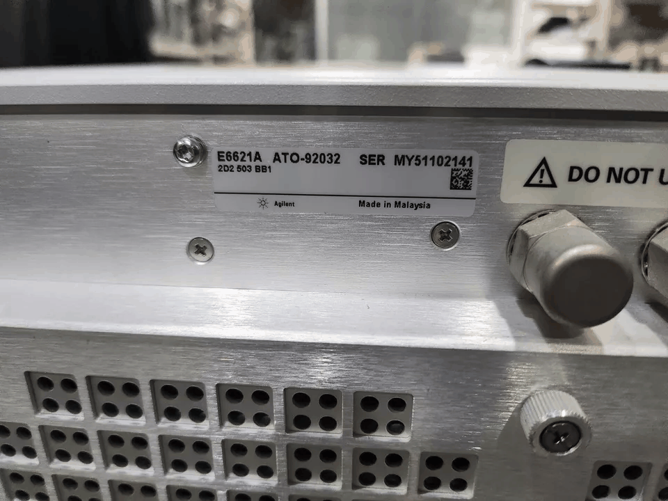 Agilent E6621A PXT Wireless Communication Test Set 500MHz-3.0GHz [p1164627735]