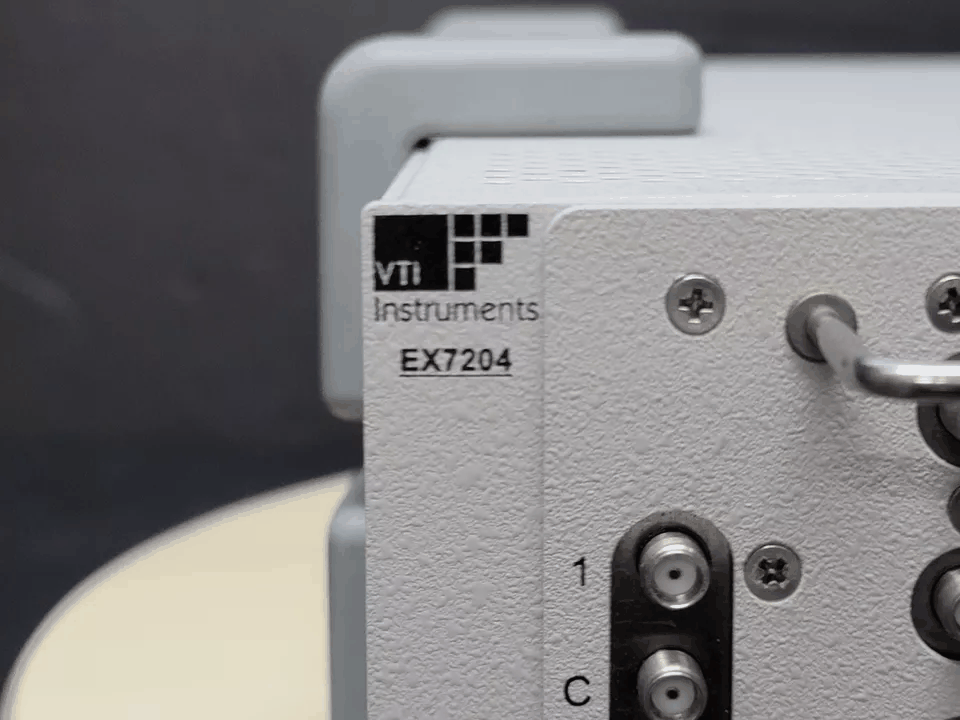 VTI Instruments EX7204 4-Slot Half-Rack Modular Microwave Switching [q1164648771]