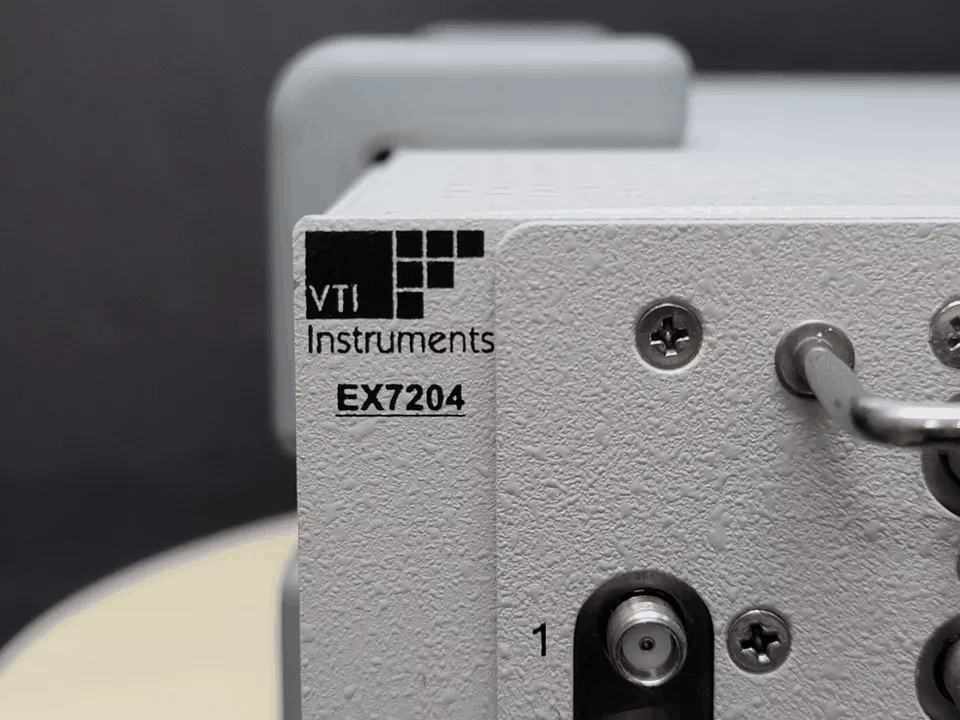 VTI Instruments EX7204 4-Slot Half-Rack Modular Microwave Switching [b1164658829]