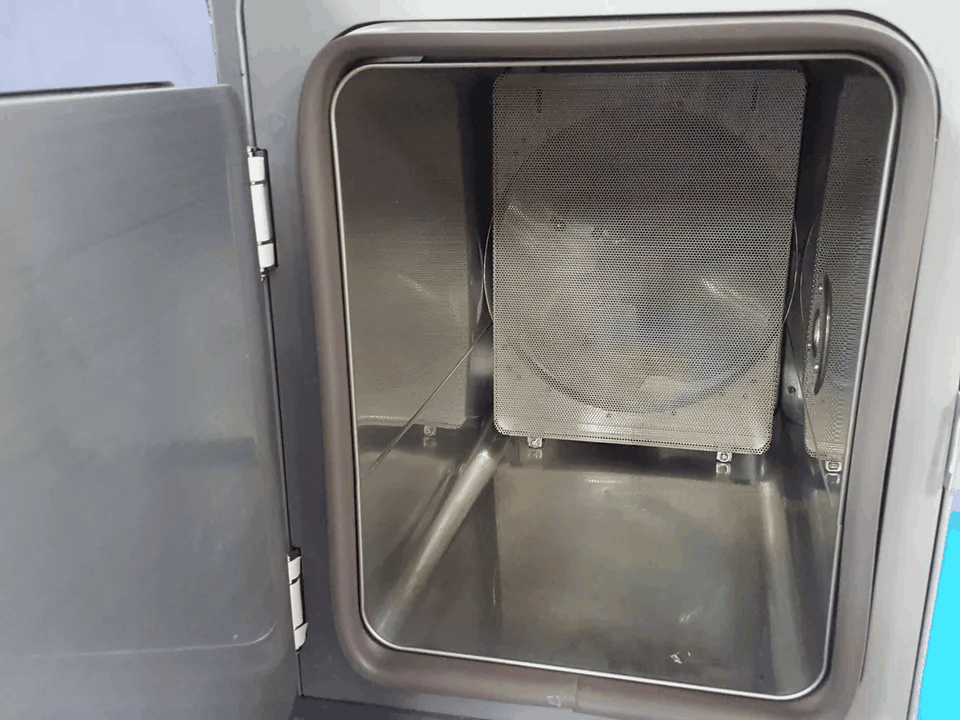 ESPEC ST-110B2 Small High Temperature Chamber [k1164647115]