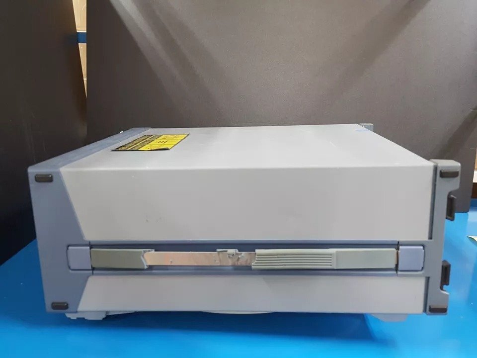 Rohde & Schwarz SMIQ02B Vector Signal Generator 300kHz-2.2GHz [c1164772435]