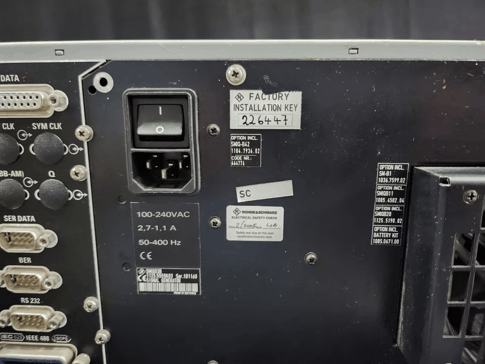 R&S SMIQ03B Vector Signal Generator 300KHz to 3.3GHz (as-is) [q1165119334]