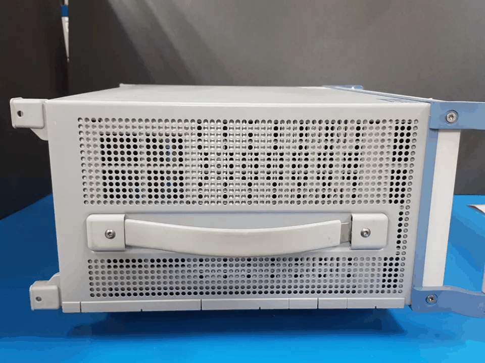 Rohde & Schwarz AMU200A Baseband Signal Generator and Fading Simulator [l1165273515]