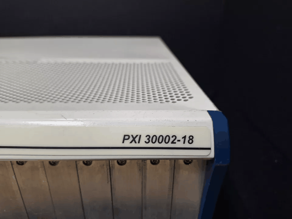 Aeroflex PXI 300012-18 18 Slot Chassis (as-is) [q1166070081]
