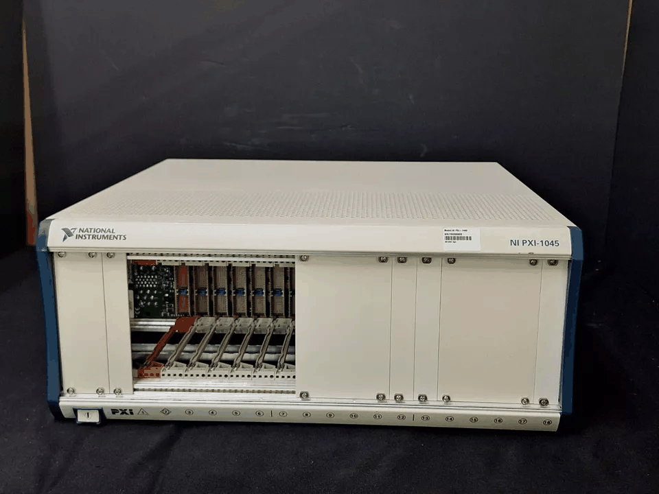 NI PXI-1045 Chassis (as-is) [m1166064860]