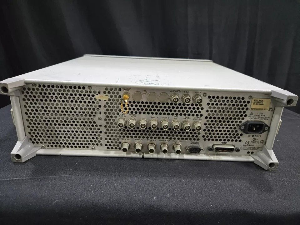 HP E4432B Digital RF Signal Generator 250kHz to 3GHz [f1166692232]