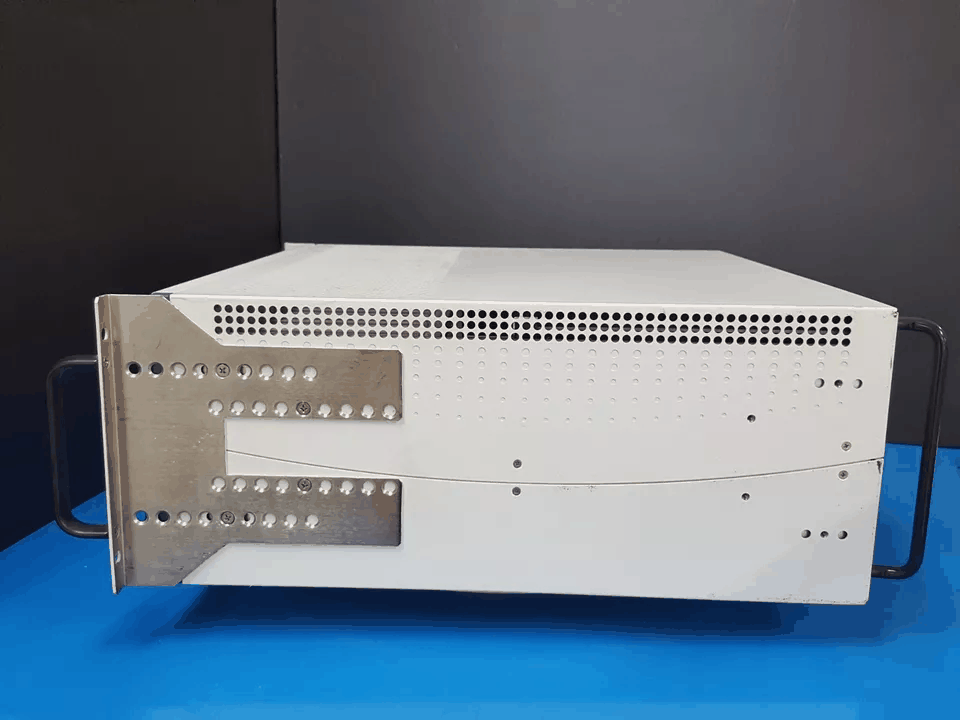Aeroflex 82547 PXI Mainframe 18 slots [j1166705640]