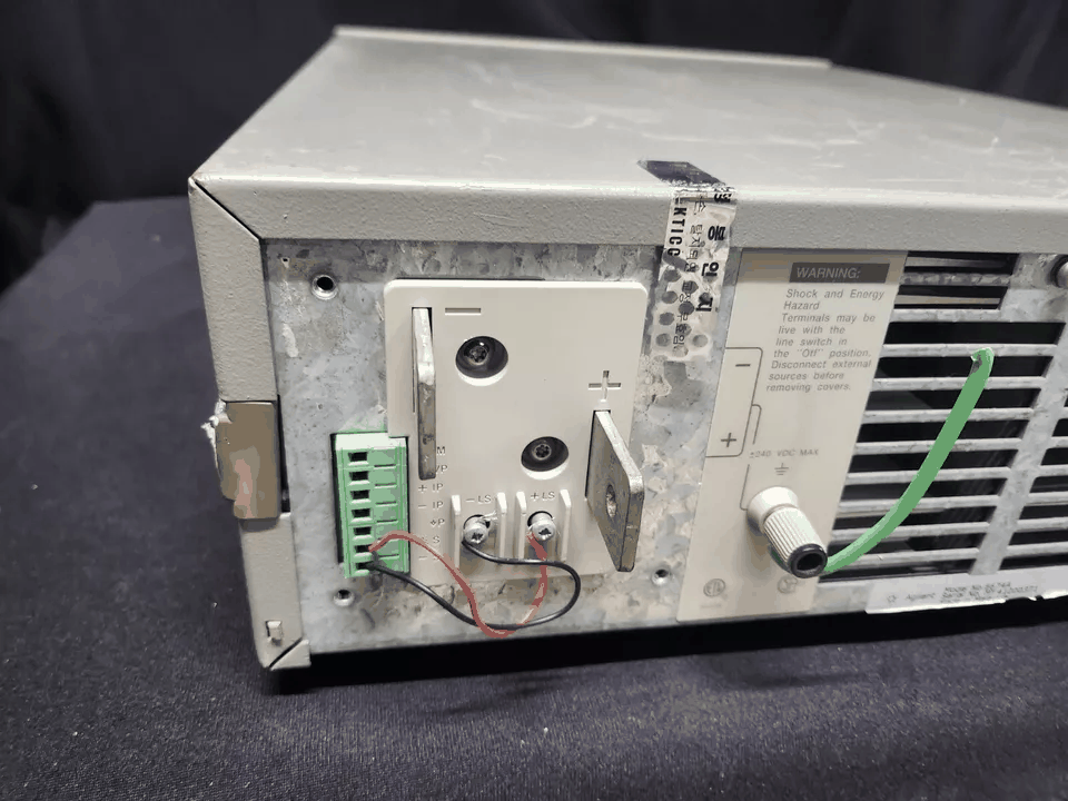 HP 6674A System DC Power Supply 2000W 0-60V 0-35A (for parts or not working) [l1167744276]