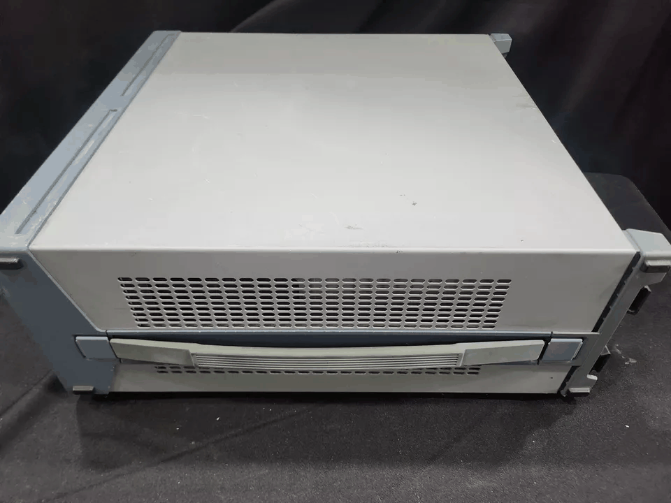 R&S SMIQ06B Vector Signal Generator 300KHz to 3.3GHz (as-is) [h1168336291]