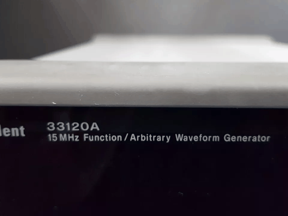 Agilent 33120A Function Arbitrary Waveform Generator 15MHz [d1168555003]