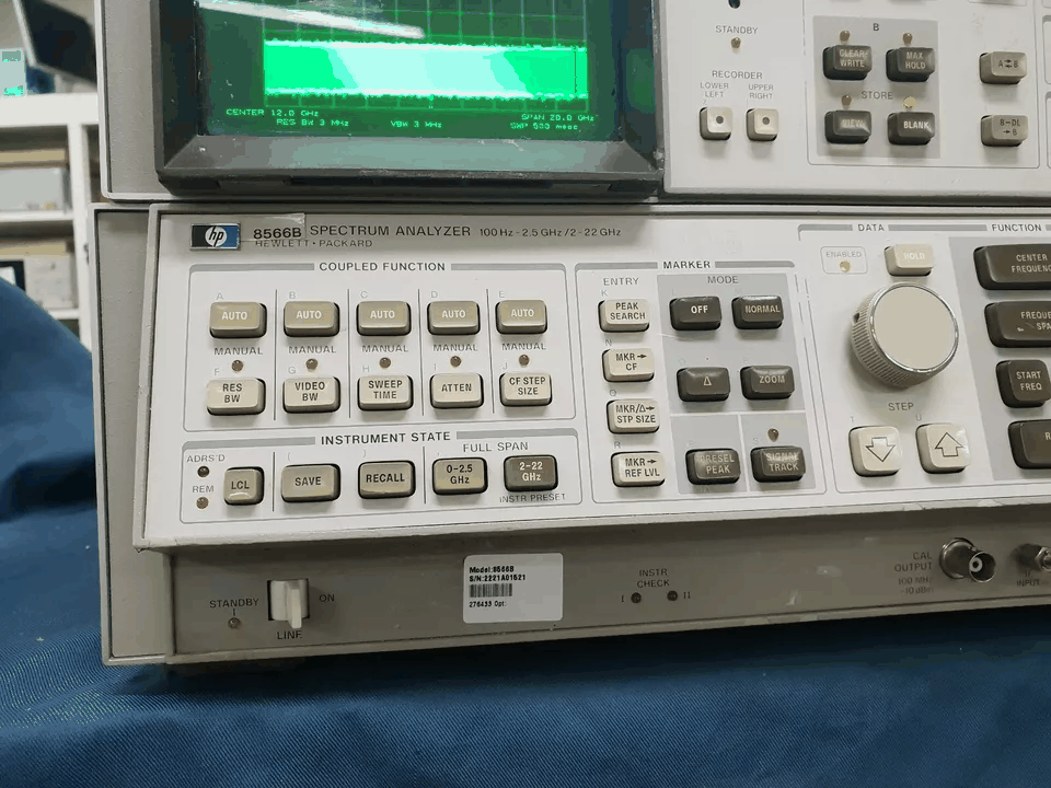 HP 8566B Spectrum Analyzer 100Hz-22GHz (for parts or not working) [f1169325609]