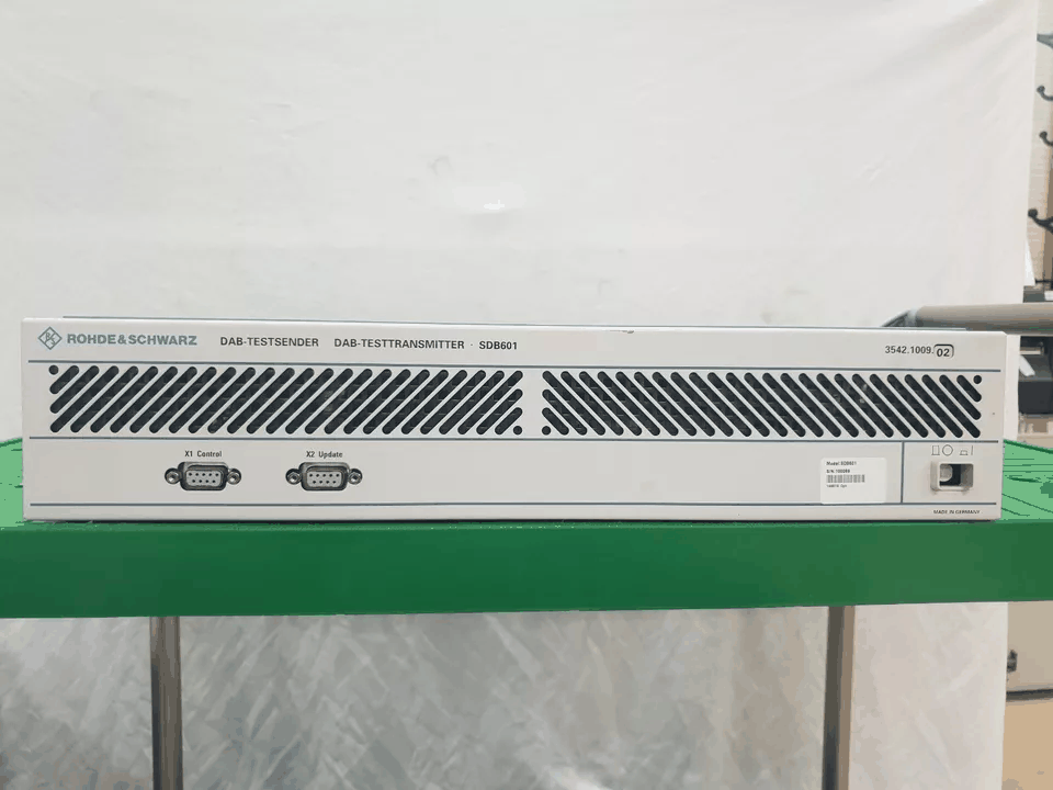 Rohde & Schwarz SDB601 DAB Test Transmitter [b1171966763]