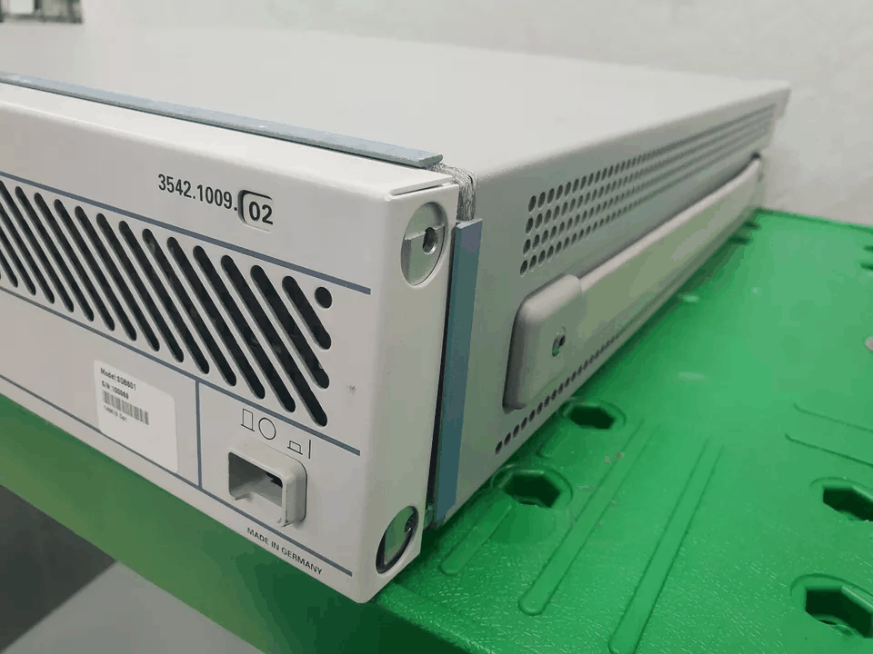 Rohde & Schwarz SDB601 DAB Test Transmitter [b1171966763]