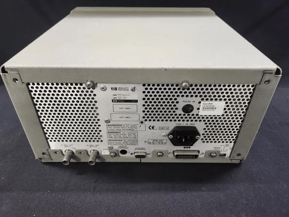 HP 8648C Signal Generator (for parts or not working) [m1173268947]