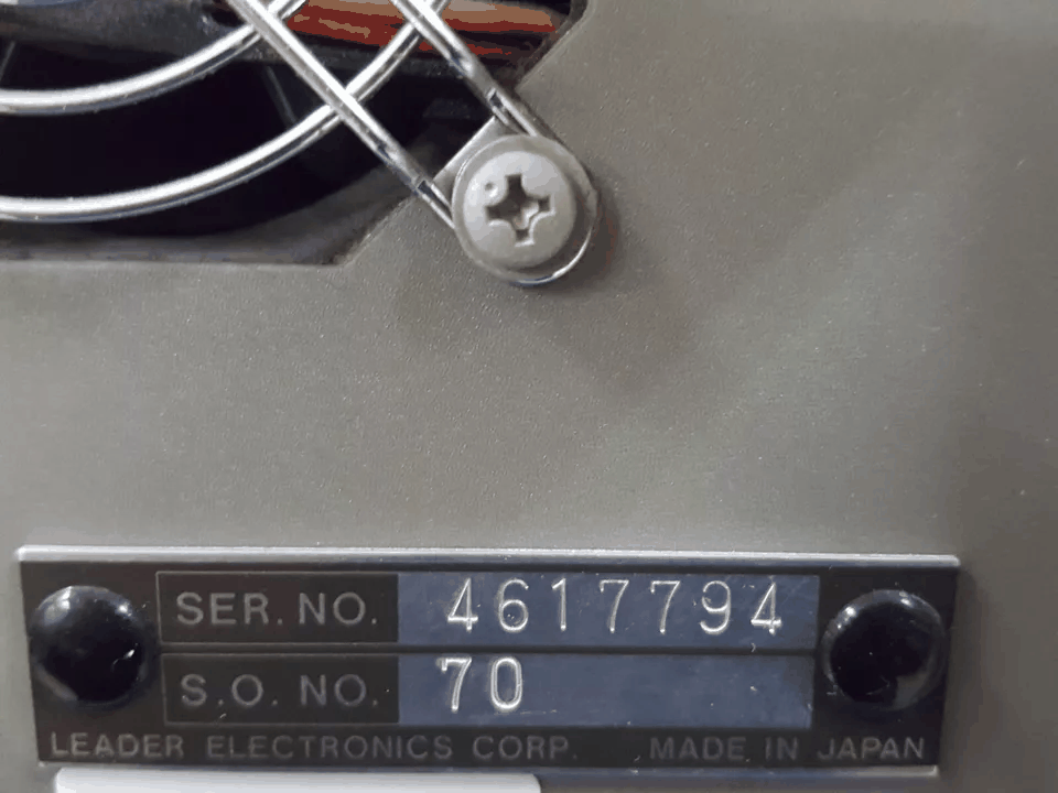 Leader LG3802 ISDB-T Signal Generator with Opt.70 (for parts or not working) [k1173281288]