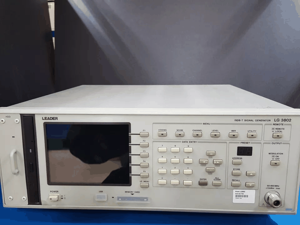 Leader LG3802 ISDB-T Signal Generator with Opt.70 (for parts or not working) [k1173281288]