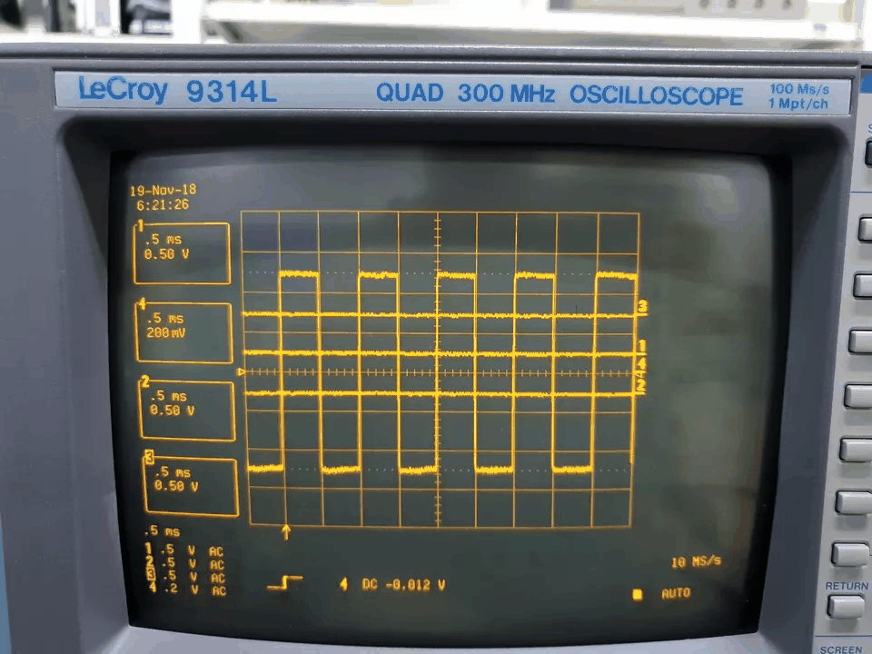 LeCroy 9314L QUAD 300MHz Oscilloscope [f1173296382]