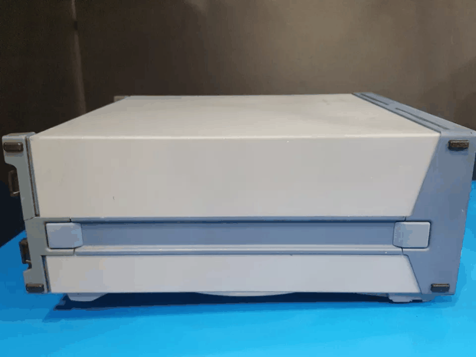 R&S DVT200 Digital Video Transmitter Opt. B5 B6 [x1174054659]