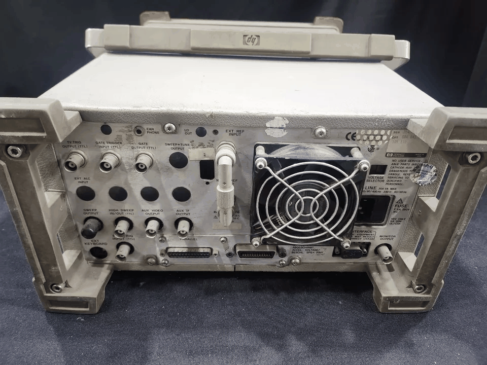 HP 8594E Spectrum Analyzer 9kHz-2.9GHz (for parts or not working) [k1175832194]