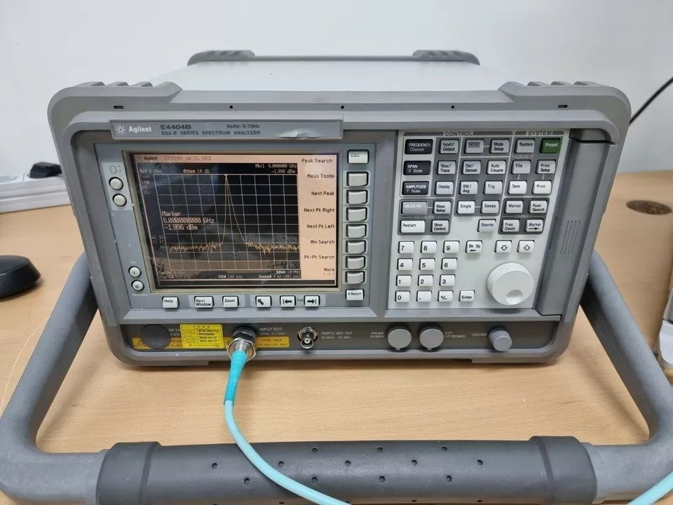 Agilent E4404B Spectrum Analyzer 9kHz-6.7GHz [c1185090050]