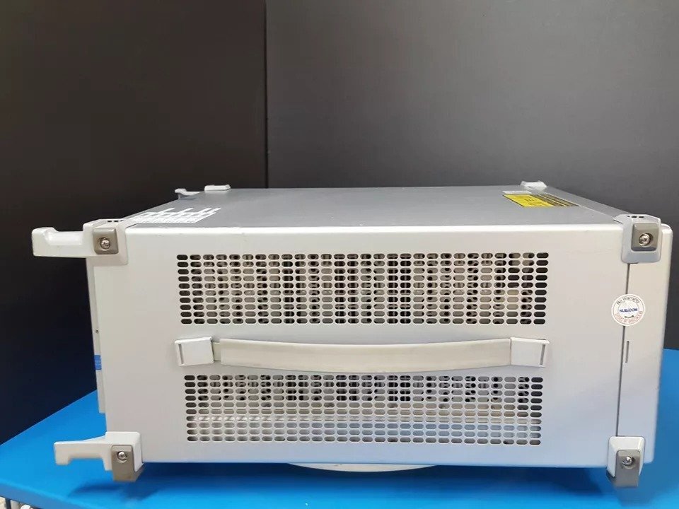 Anritsu MT8820C Radio Communication Analyzer [e1213341227]
