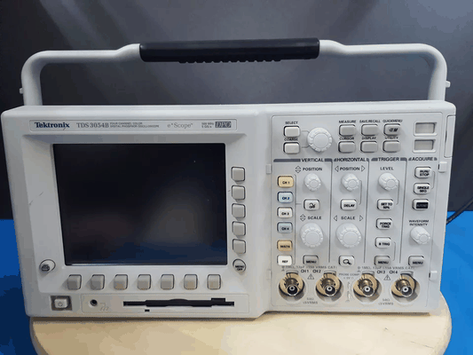 Tektronix TDS3054B Oscilloscope 500MHz 4CH [x1213465317]