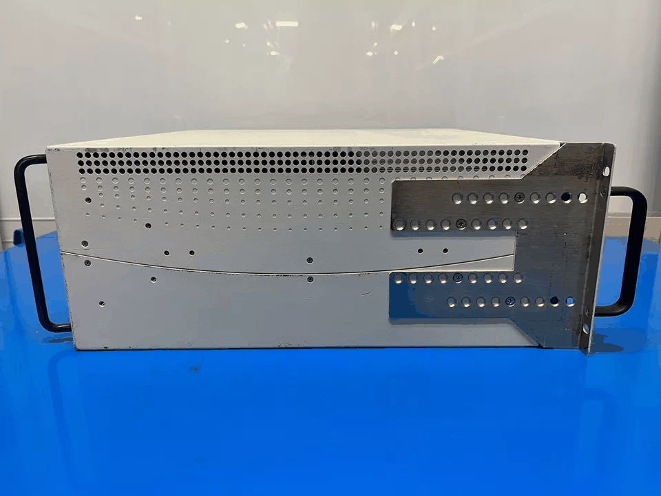 Aeroflex 82547 PXI Mainframe 18 slots [l1166715074]