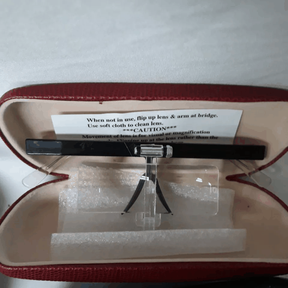 Magnifying glass [j1165926888]