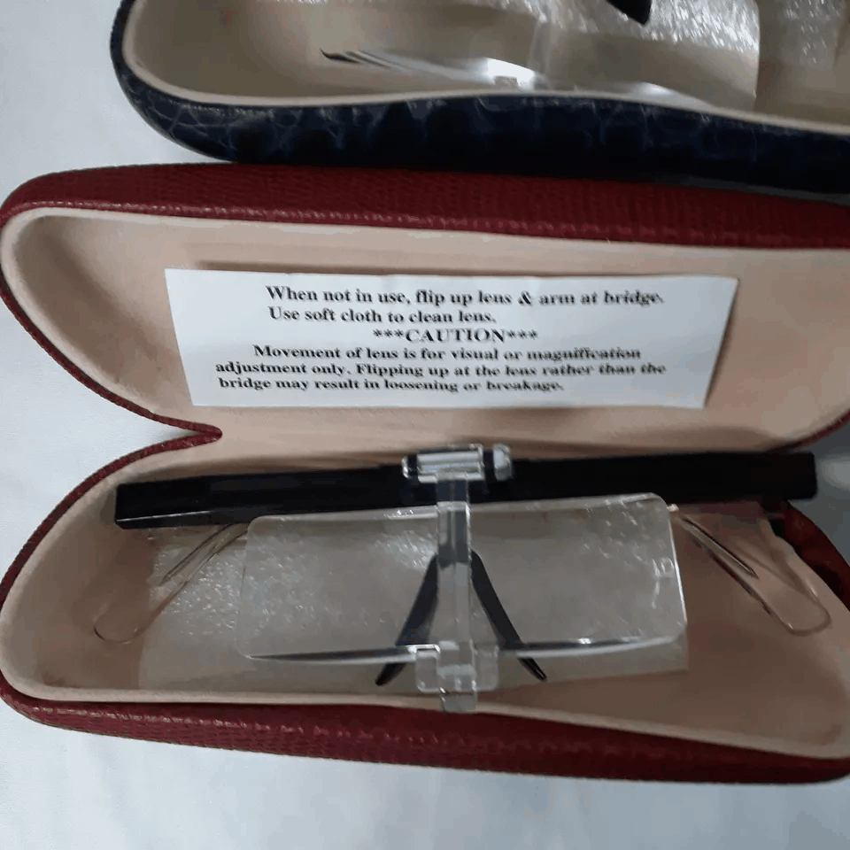 Magnifying glass [j1165926888]