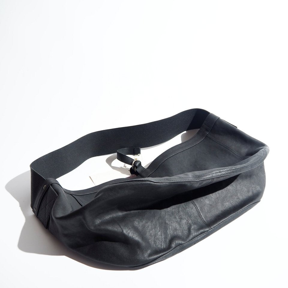 T.T Taiga Takahashi 004 Newsboy Bag Horse Leather Shoulder Bag Black [g1215376448]