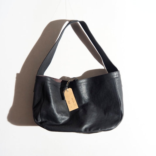 T.T Taiga Takahashi 004 Newsboy Bag Horse Leather Shoulder Bag Black [g1215376448]