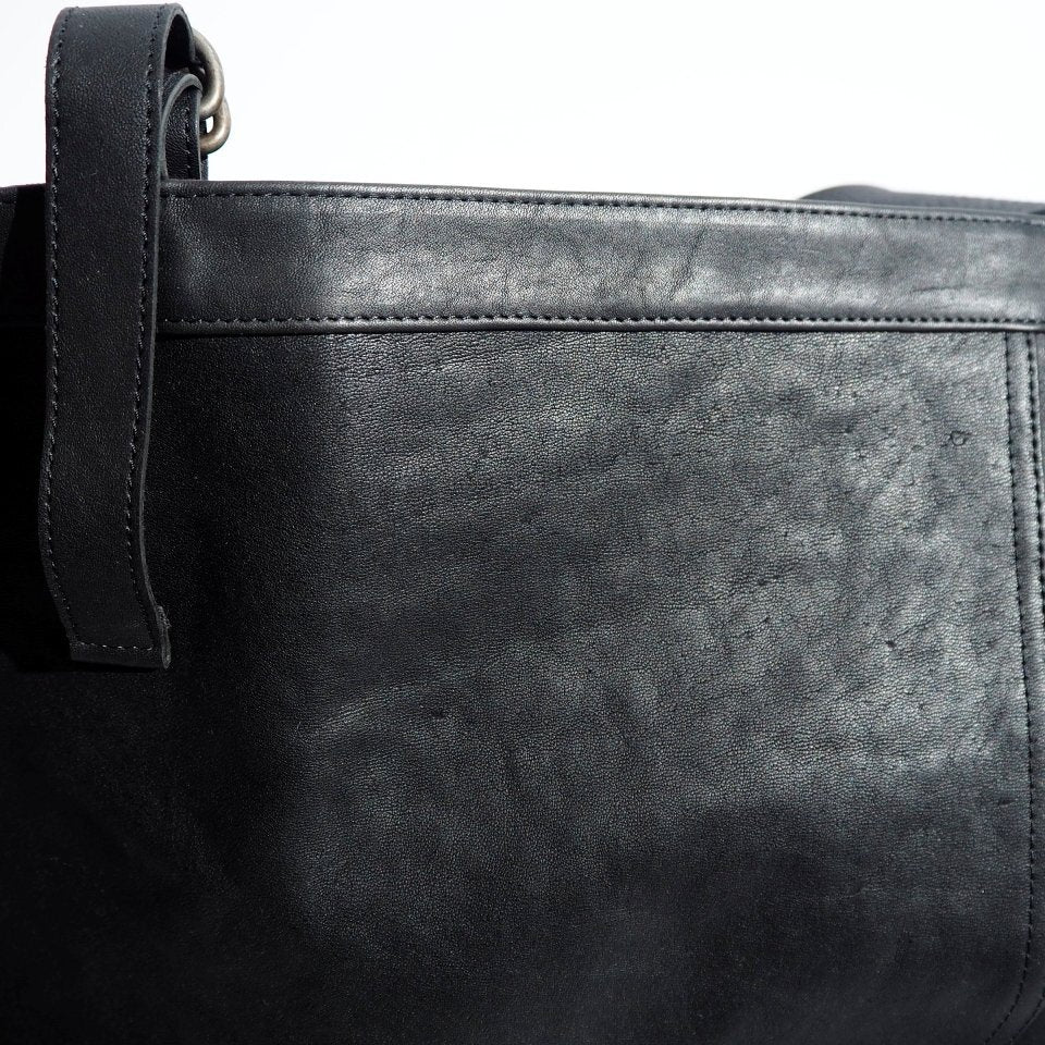 T.T Taiga Takahashi 004 Newsboy Bag Horse Leather Shoulder Bag Black [g1215376448]