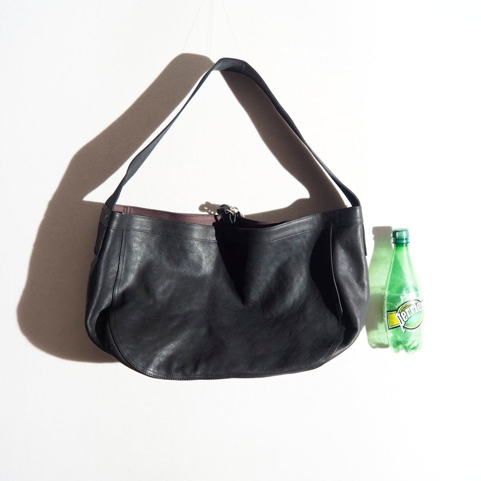 T.T Taiga Takahashi 004 Newsboy Bag Horse Leather Shoulder Bag Black [g1215376448]