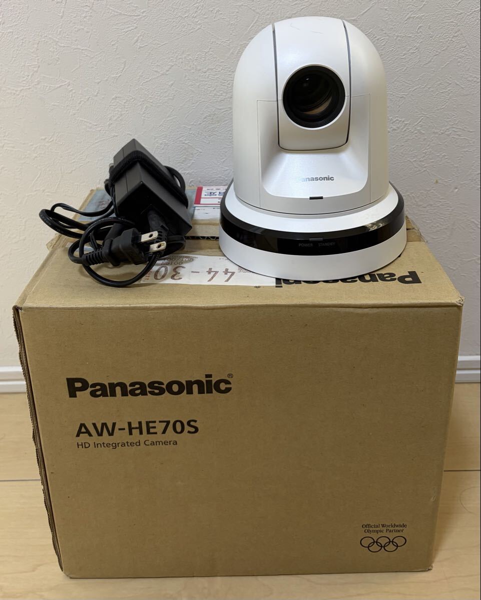 Panasonic AW-HE70SW PTZ Camera [g1218807427]