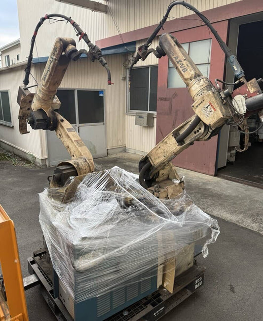 Daihen AXMV6 Industrial Robot Welding Robot 2 Units [b1241981336]